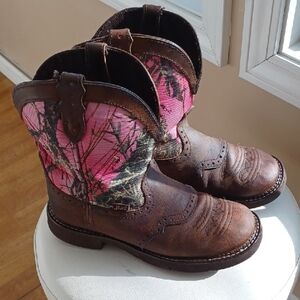 Justin Boots Brown And Pink Western Boots Size 8.5
